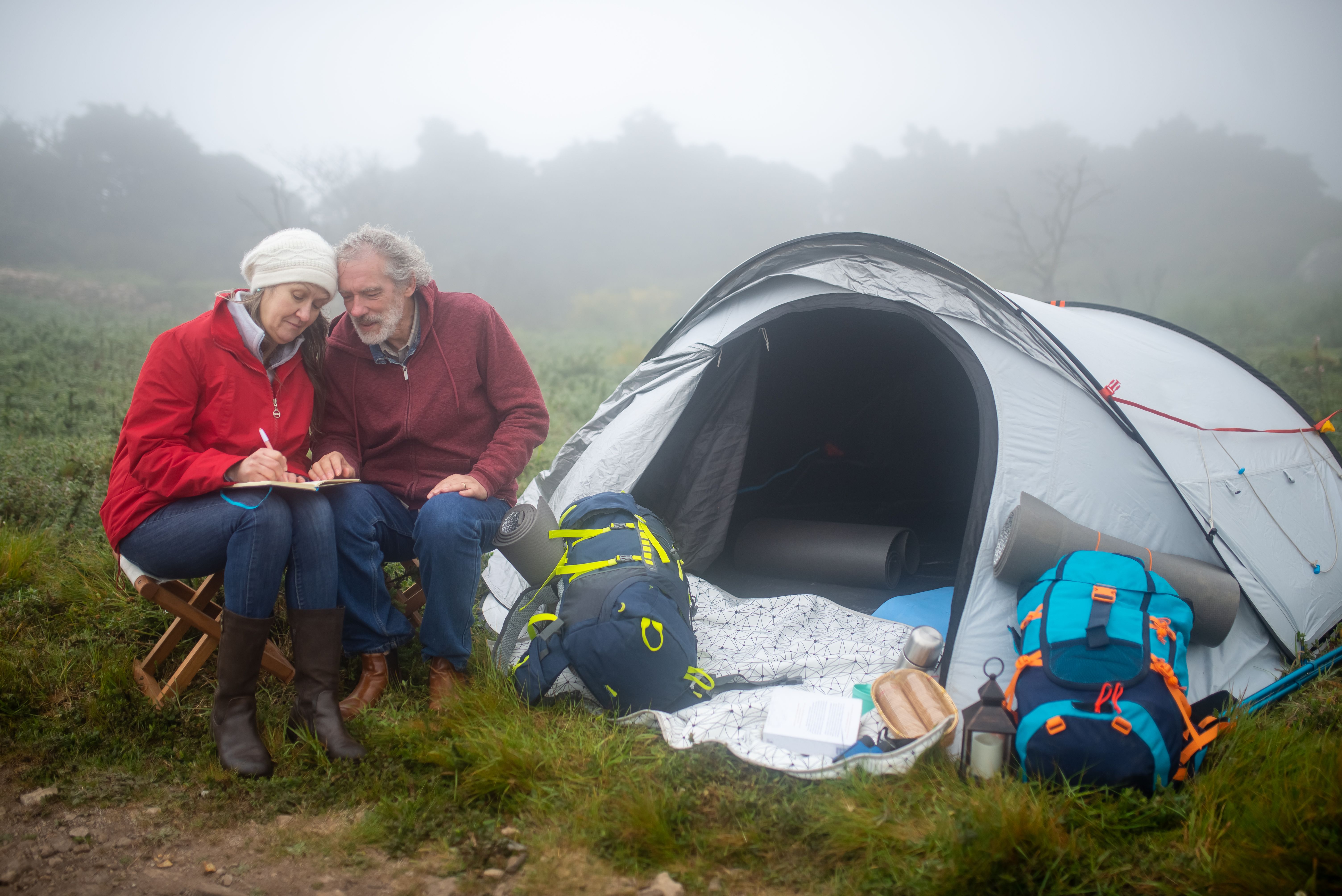 how to choose a sleeping bag for backpacking, image 2