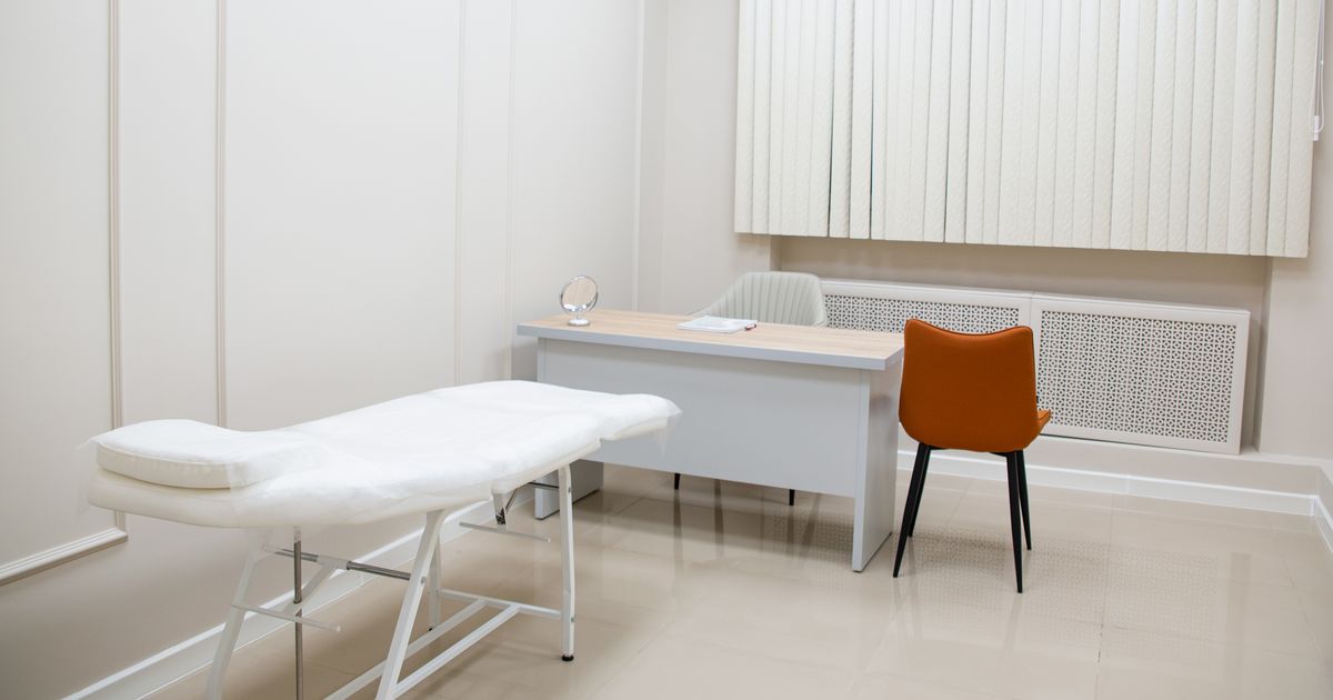 Minimalist medical examination room
