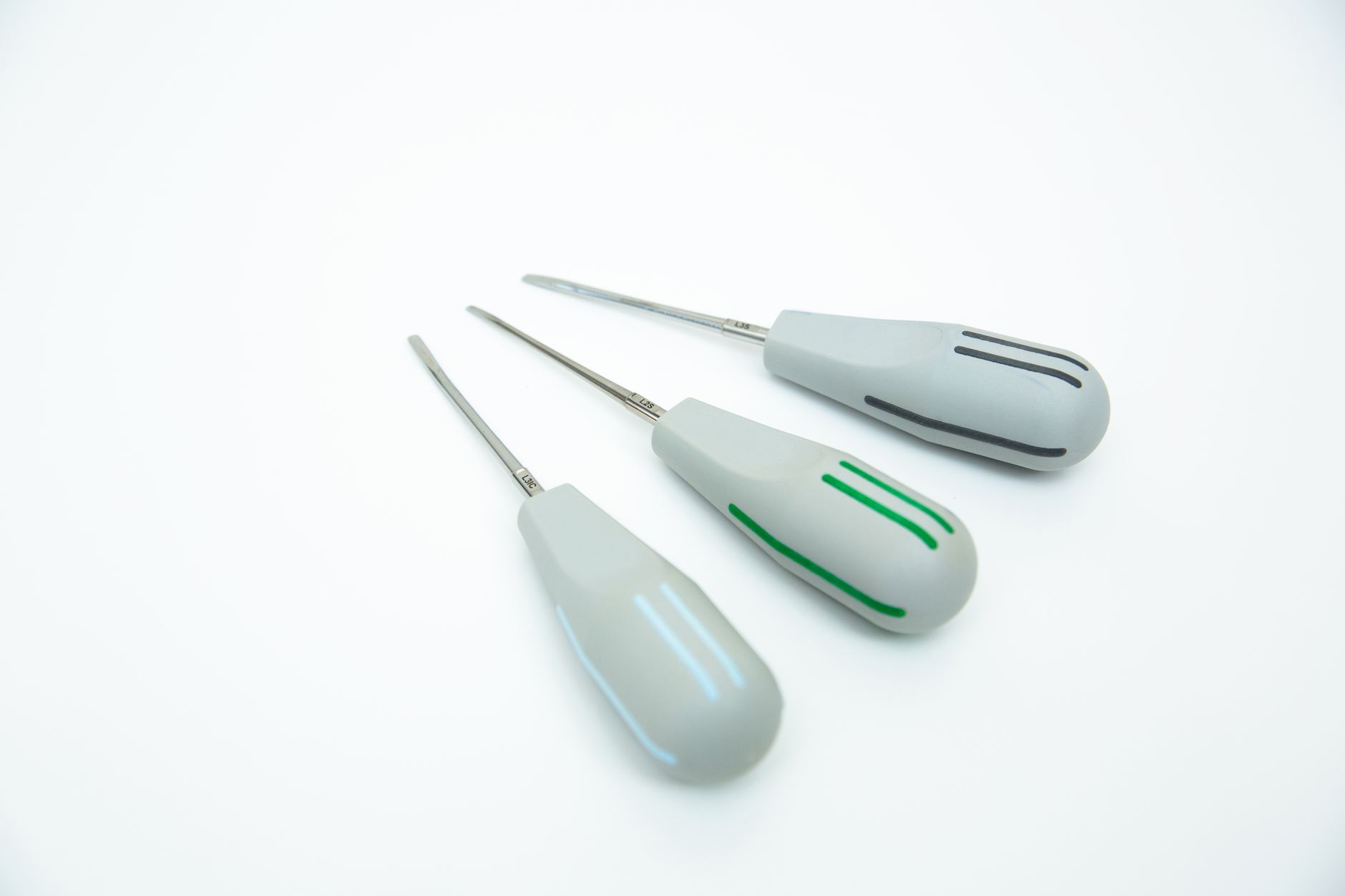 Finding The Right Dental Implant Plans For Seniors