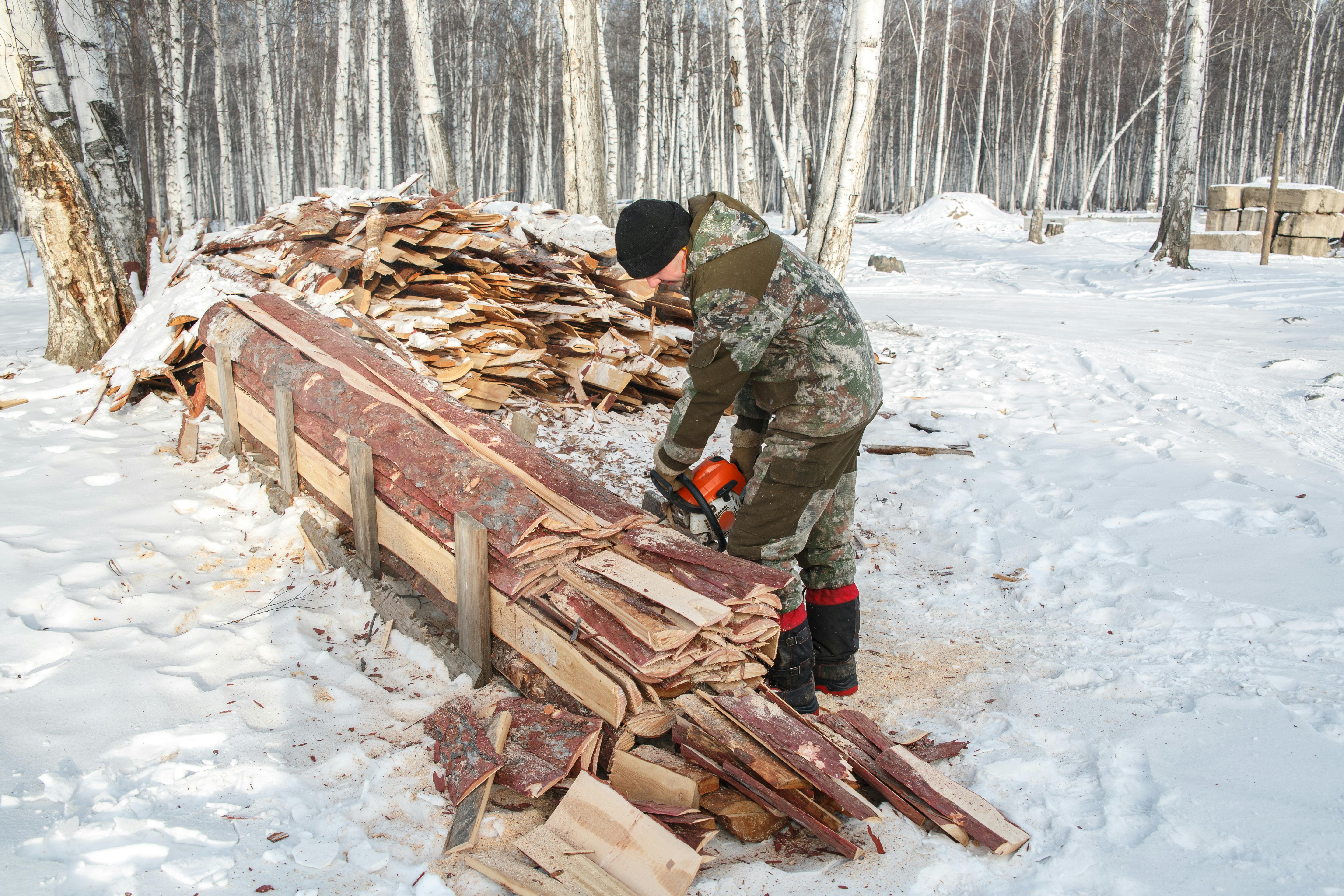 Gear Trends and Innovations We Saw at Outdoor Market Alliance Winter 2026 — Photo by Ivan Babydov on Pexels