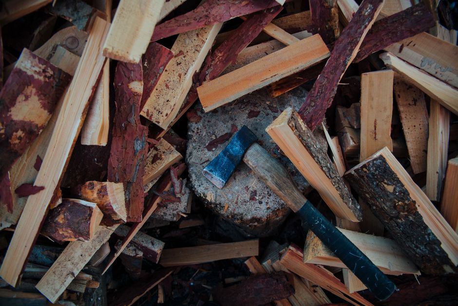 Log splitter rental vs buying a gas splitter — step-by-step reference media
