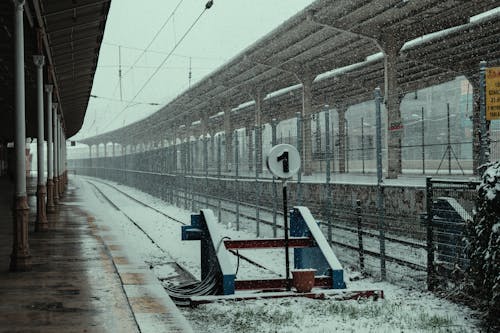 Základová fotografie zdarma na téma sníh, stanice metra, vlaková stanice