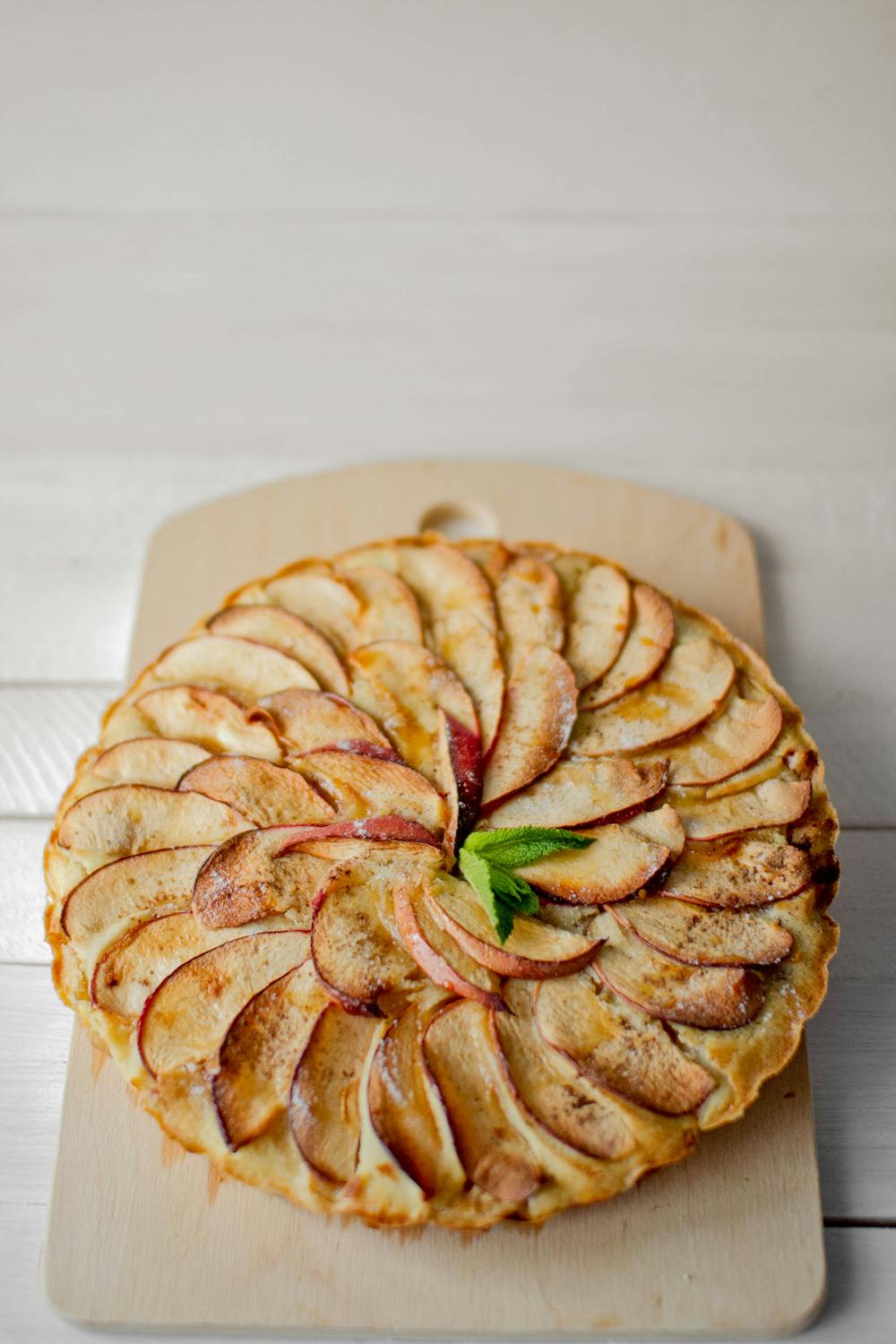 Kitchen Necessities to Bake a Delicious Apple Pie