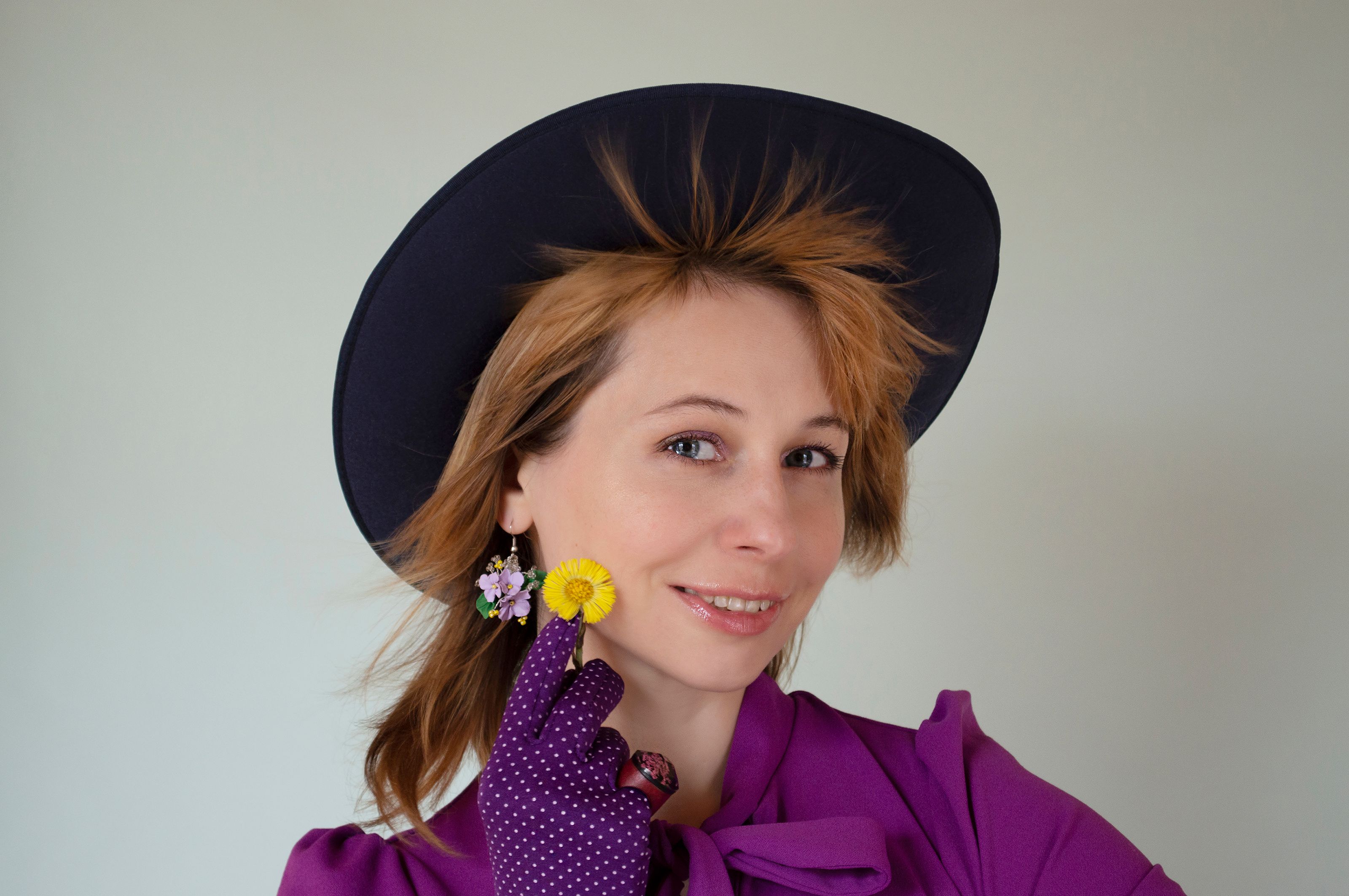 Woman Wearing a Black Hat · Free Stock Photo