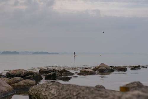 bezplatná Základová fotografie zdarma na téma horizont, kameny, moře Základová fotografie