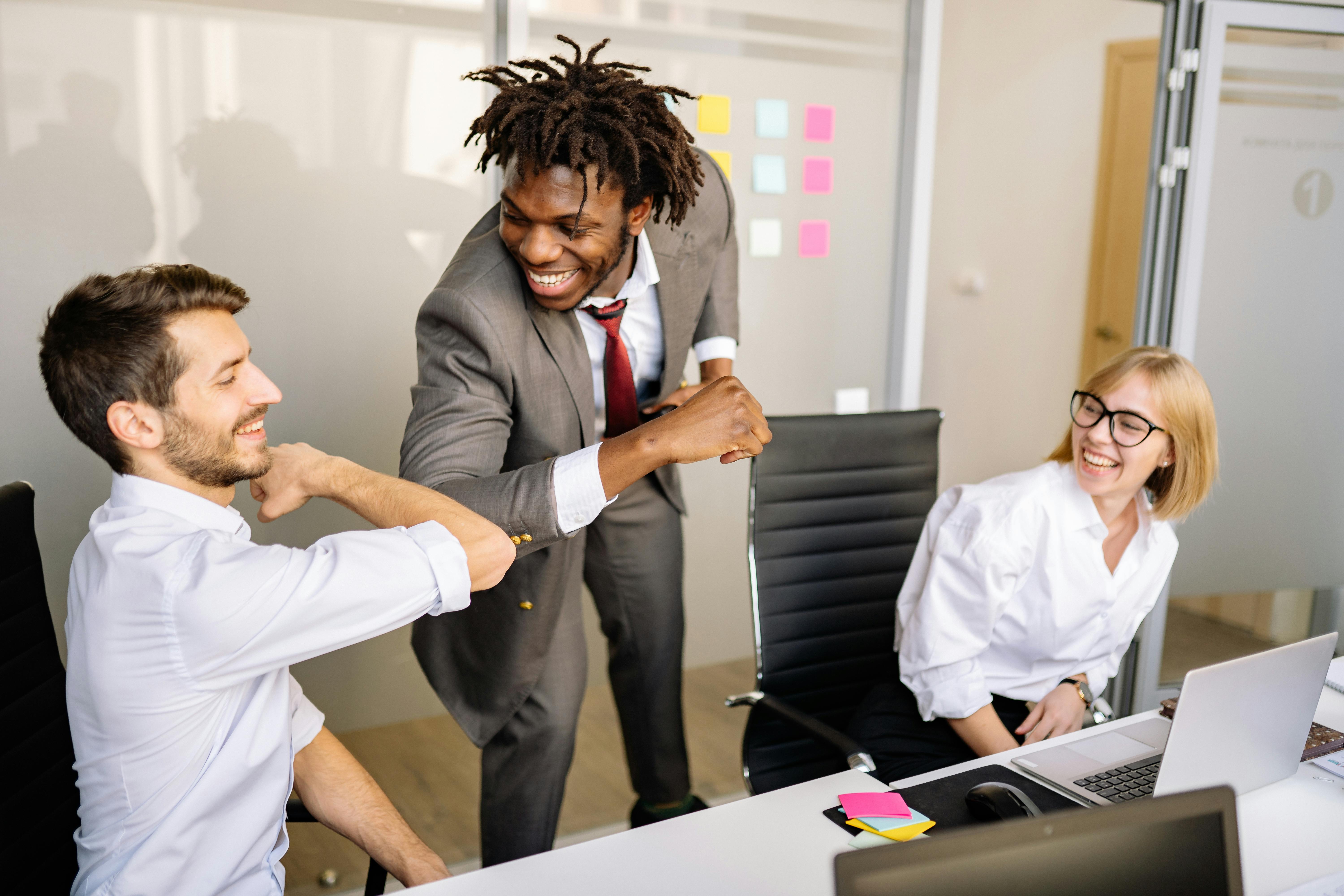 Black Office Workers Photos, Download The BEST Free Black Office Workers  Stock Photos & HD Images