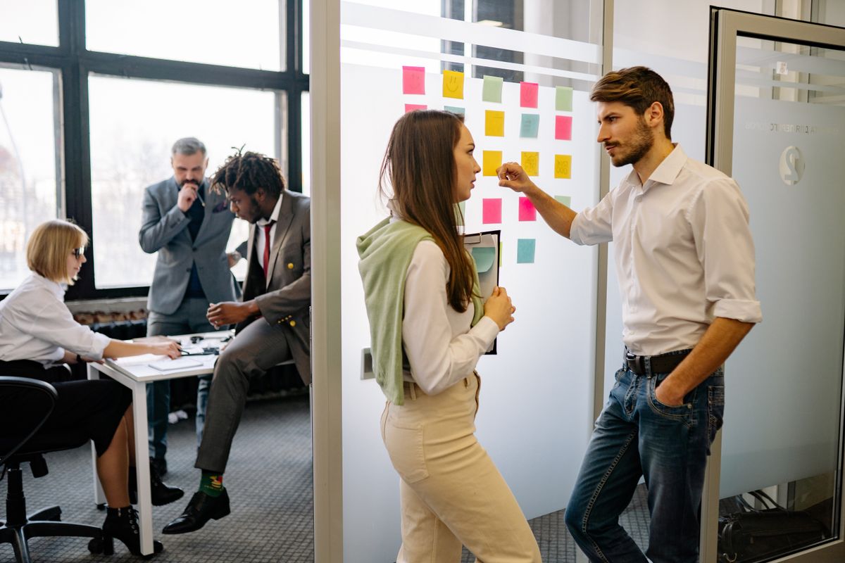 ChatGPT rejoint les conversations de groupe : une révolution collaborative