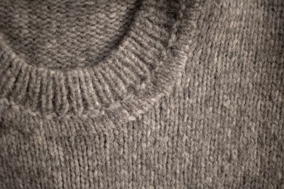 Warm knitted woollen backdrop &mdash; photo by Monstera Production on Pexels