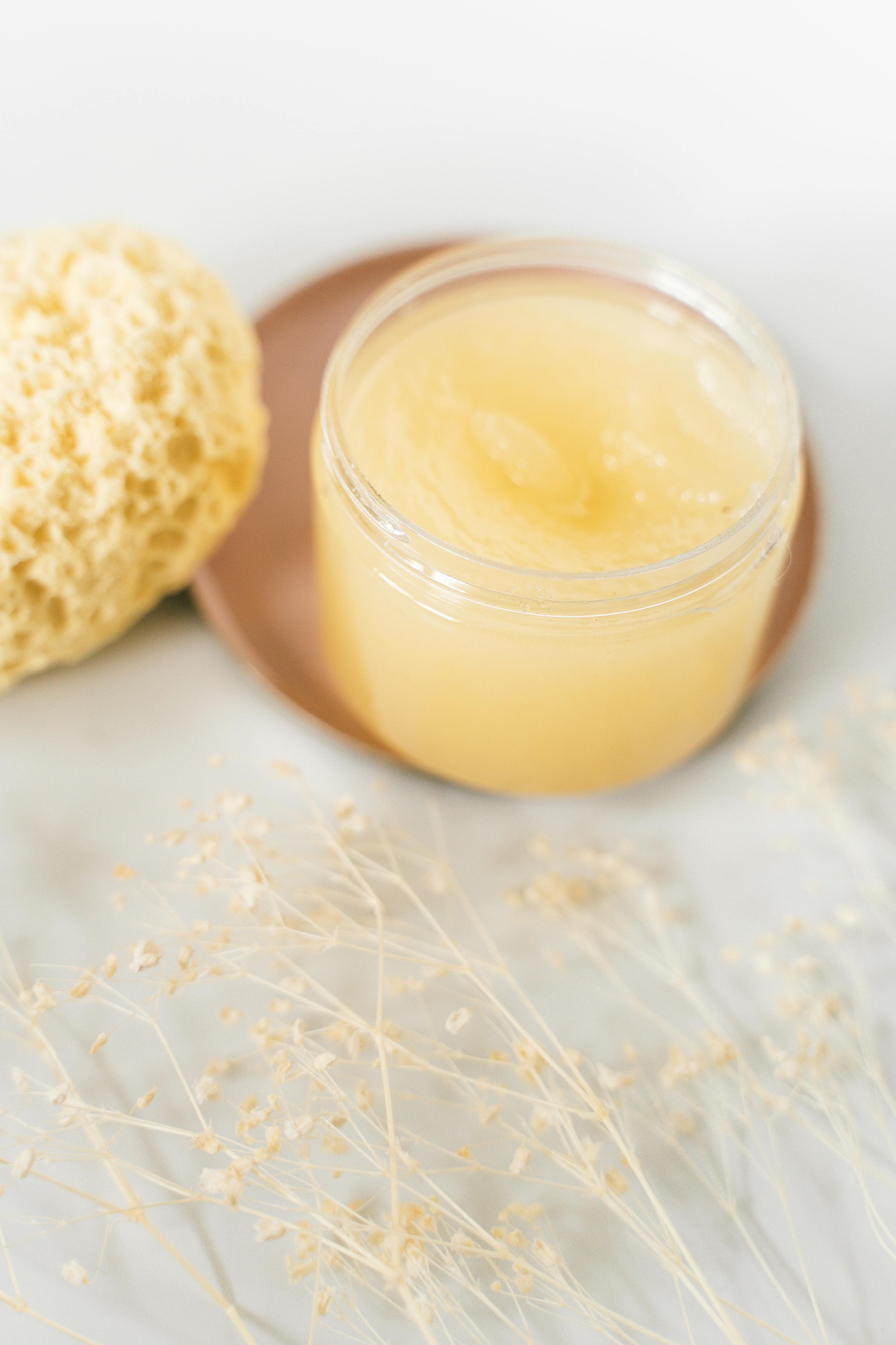 7. Inspirasi Tambahan: Contoh Kamar Mandi Minimalis Mewah yang Bikin Terpukau