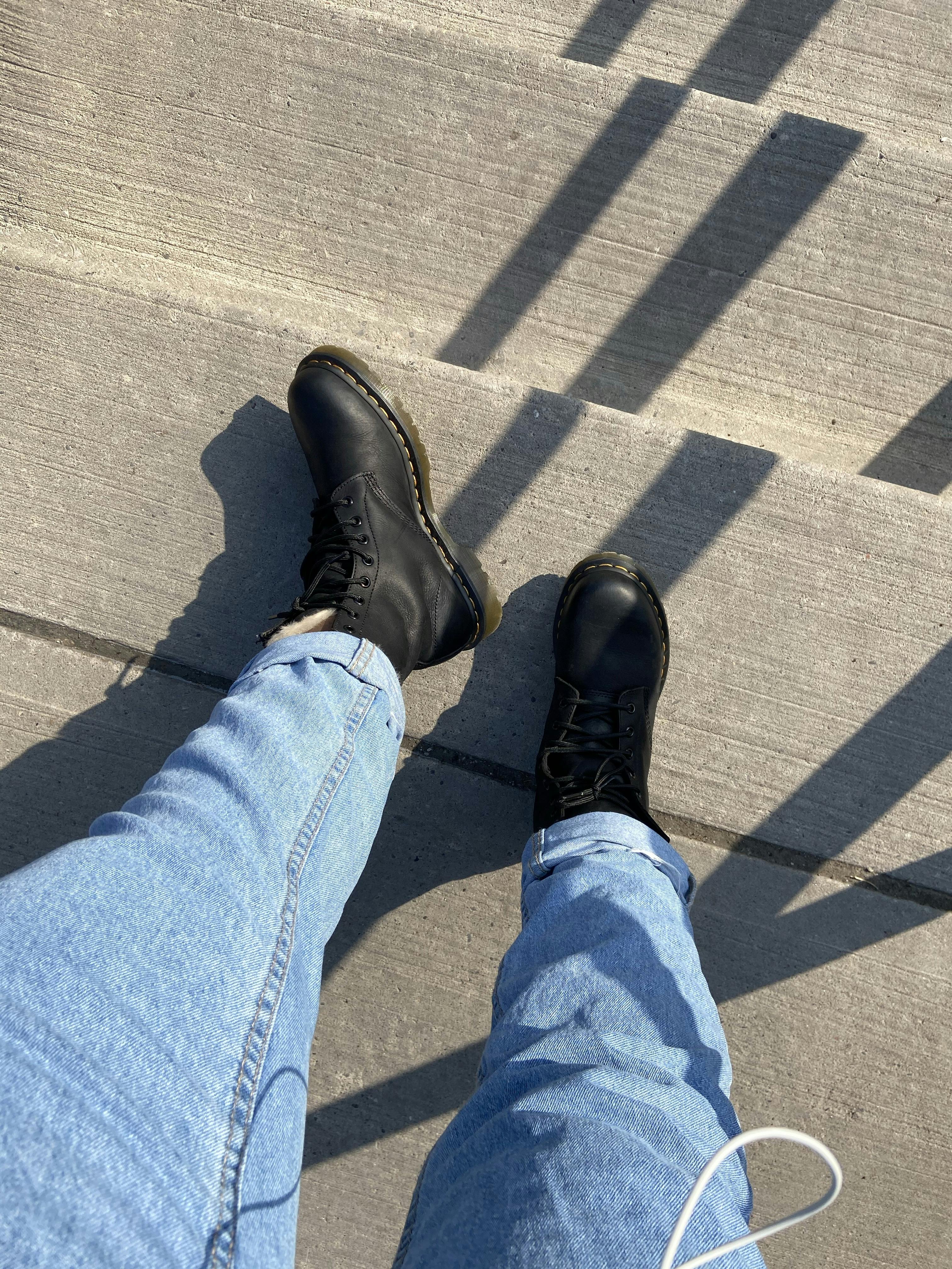 \u00dccretsiz a\u00e7\u0131k hava, a\u00e7\u0131k portre, ad\u0131mlar, \u00e7a\u011fda\u015f, ergen, erkek manken ...