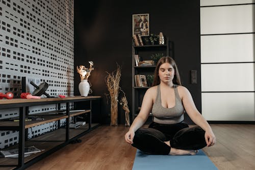 Bezpłatne Darmowe zdjęcie z galerii z joga, kobieta, mata do jogi Zdjęcie z galerii