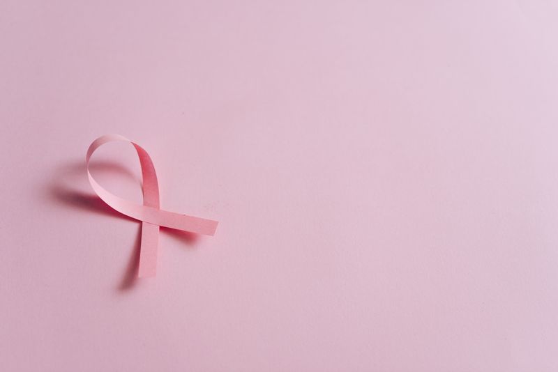 Lazo rosa: Octubre, mes de concienciaci&oacute;n sobre el c&aacute;ncer de mama