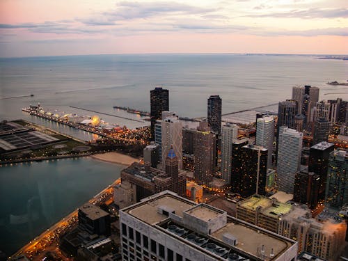 binalar, Chicago, deniz kenarı içeren Ücretsiz stok fotoğraf