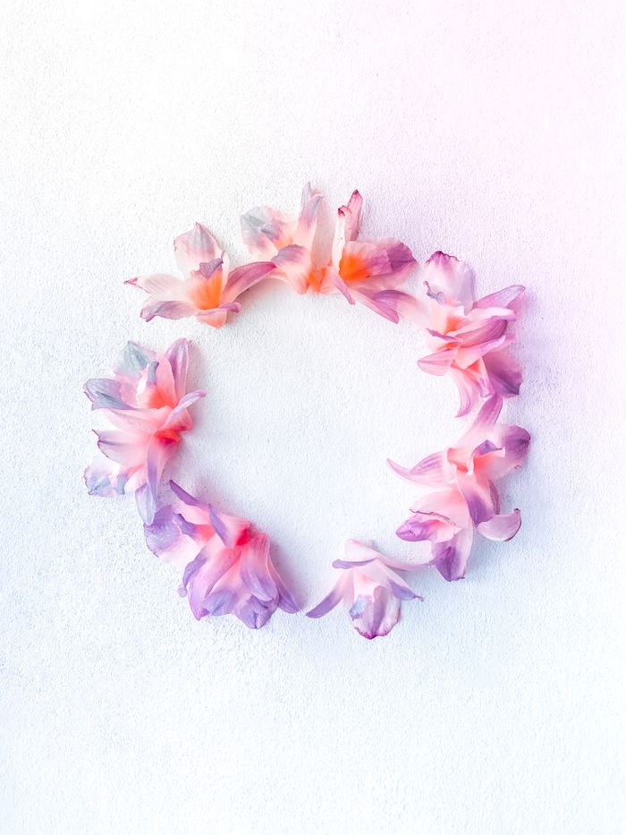 Classic White Tribute wreath