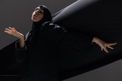 Foto profissional grátis de abaya, bandana, cortina