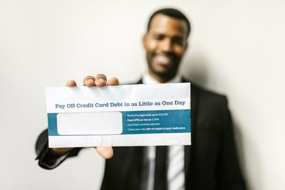 Undebt.it