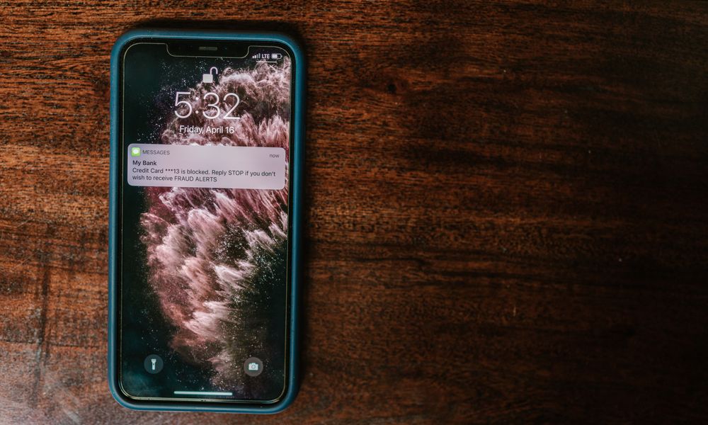 smartphone showing travel alert notification