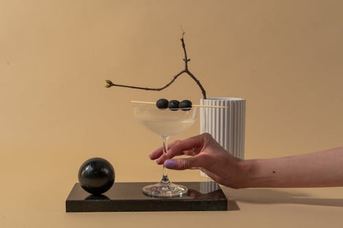 대조, 미니멀리즘, 샴페인 잔의 무료 스톡 사진