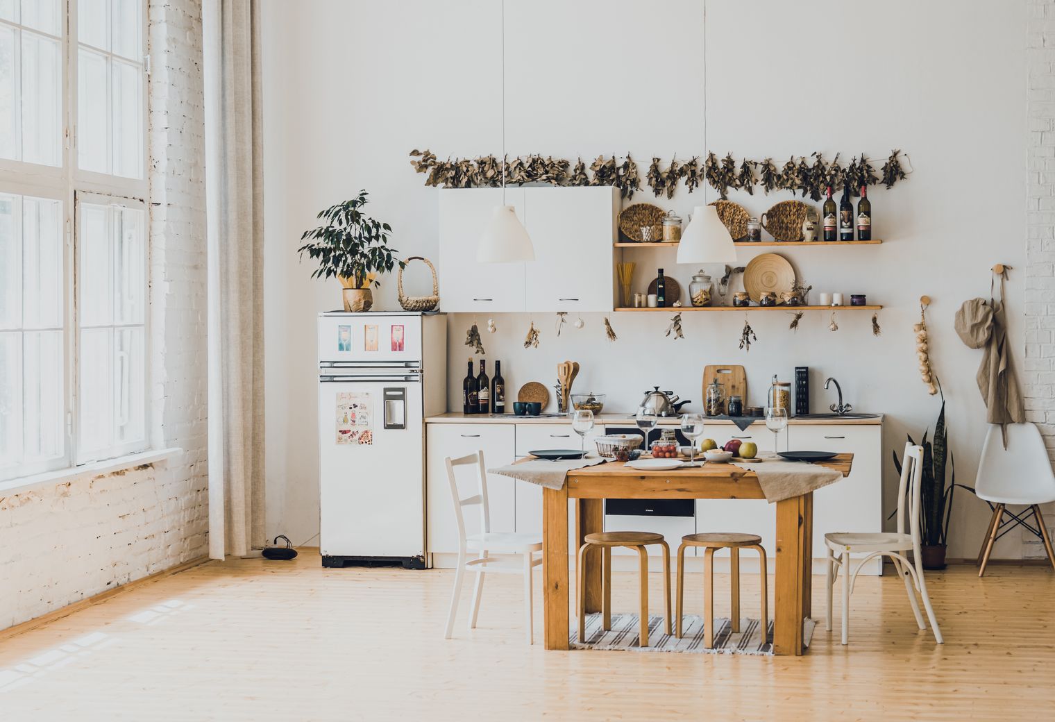 Painters and Decorators in Harringay — dust sheets down and the room fully protected