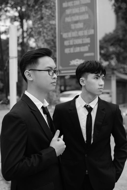 Foto d'estoc gratuïta de abillament formal, escala de grisos, homes asiàtics