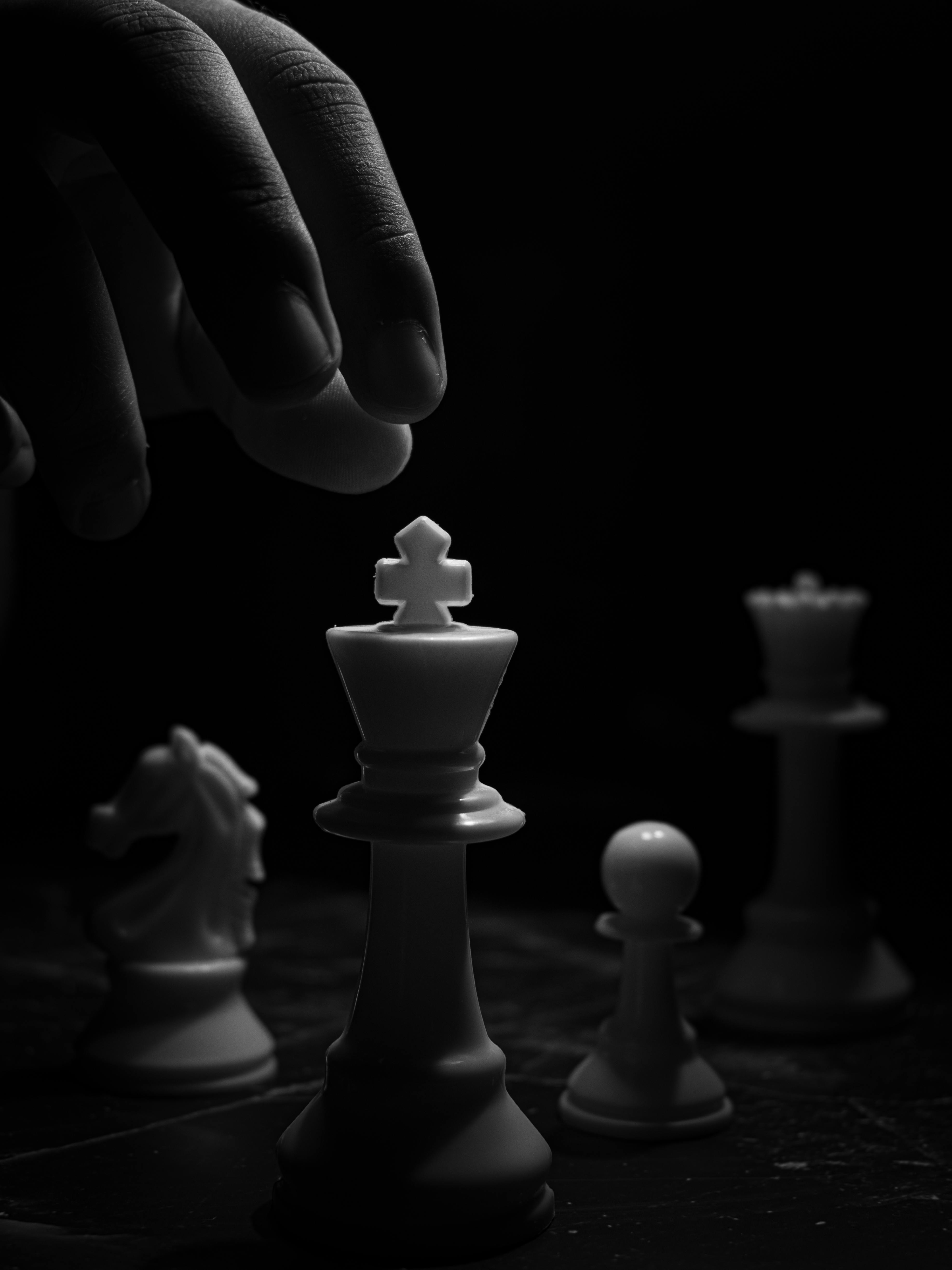 King Queen - Black And White - Chess Wallpaper Download