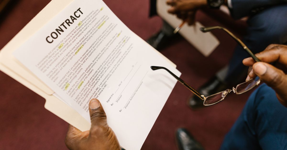 Massachusetts Independent Contractor Agreement: What to Include