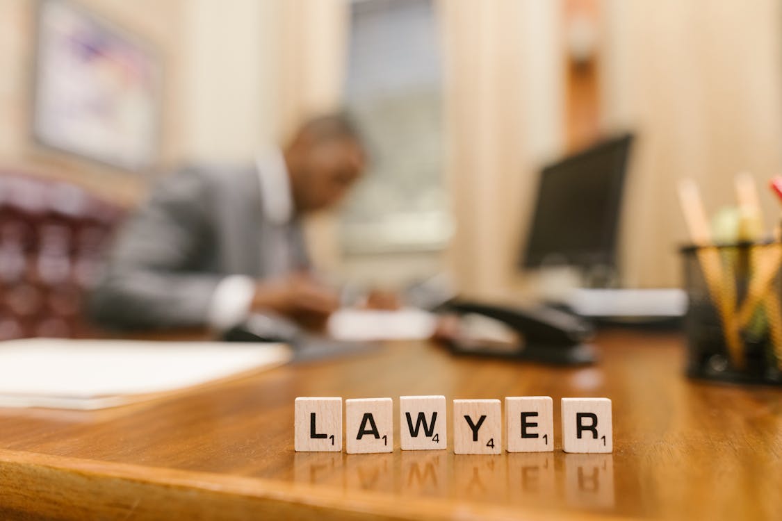 Navigating the Legal System: Hiring a St. Louis Personal Injury Lawyer