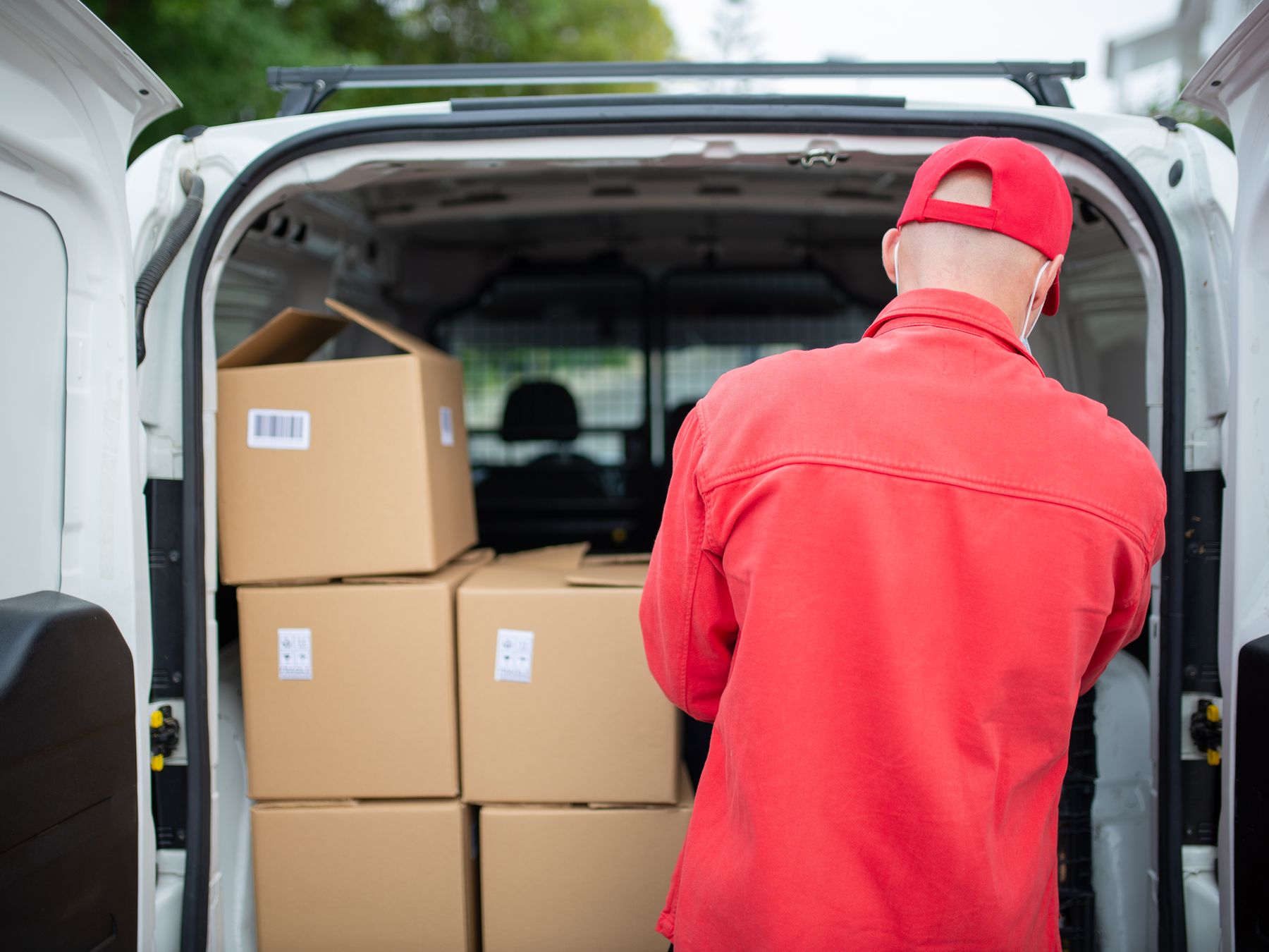 Fitzwilliam — man and van team loading a removal van
