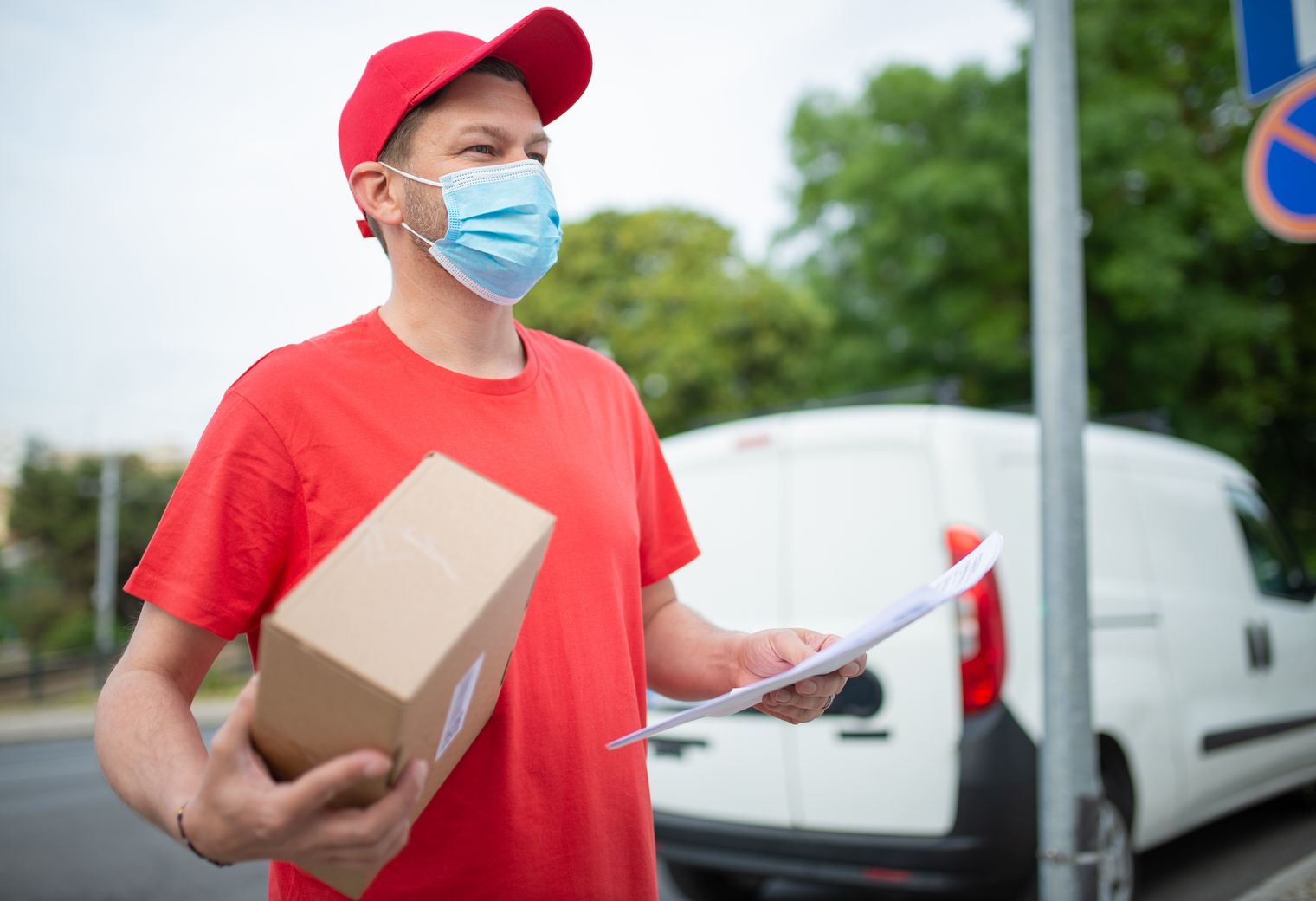 Inchture — man and van team loading a removal van