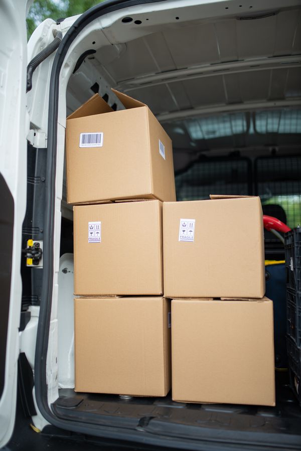 Marquage grands caractères sur cartons et emballages