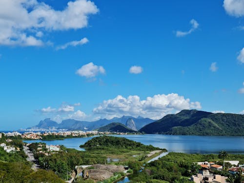 Бесплатное стоковое фото с голубое небо, горы, живописный