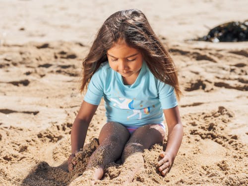 Ilmainen kuvapankkikuva tunnisteilla hiekka, hiekkaranta, lapsi