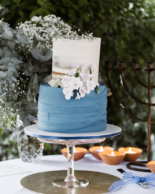 Free Close-Up Shot of a Blue and White Fancy Cake Stock Photo