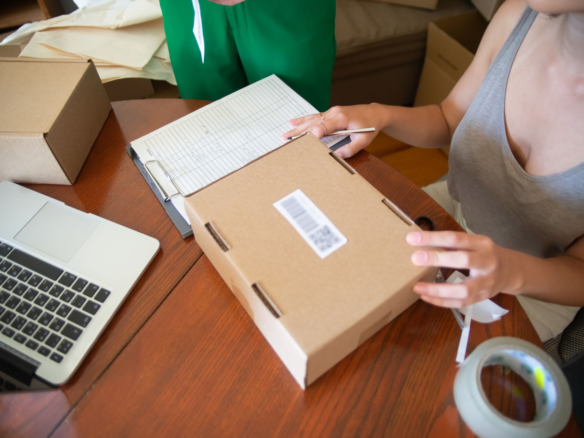 Packing & Materials in Coaltown of Wemyss, Scotland — professional packers wrapping and boxing belongings