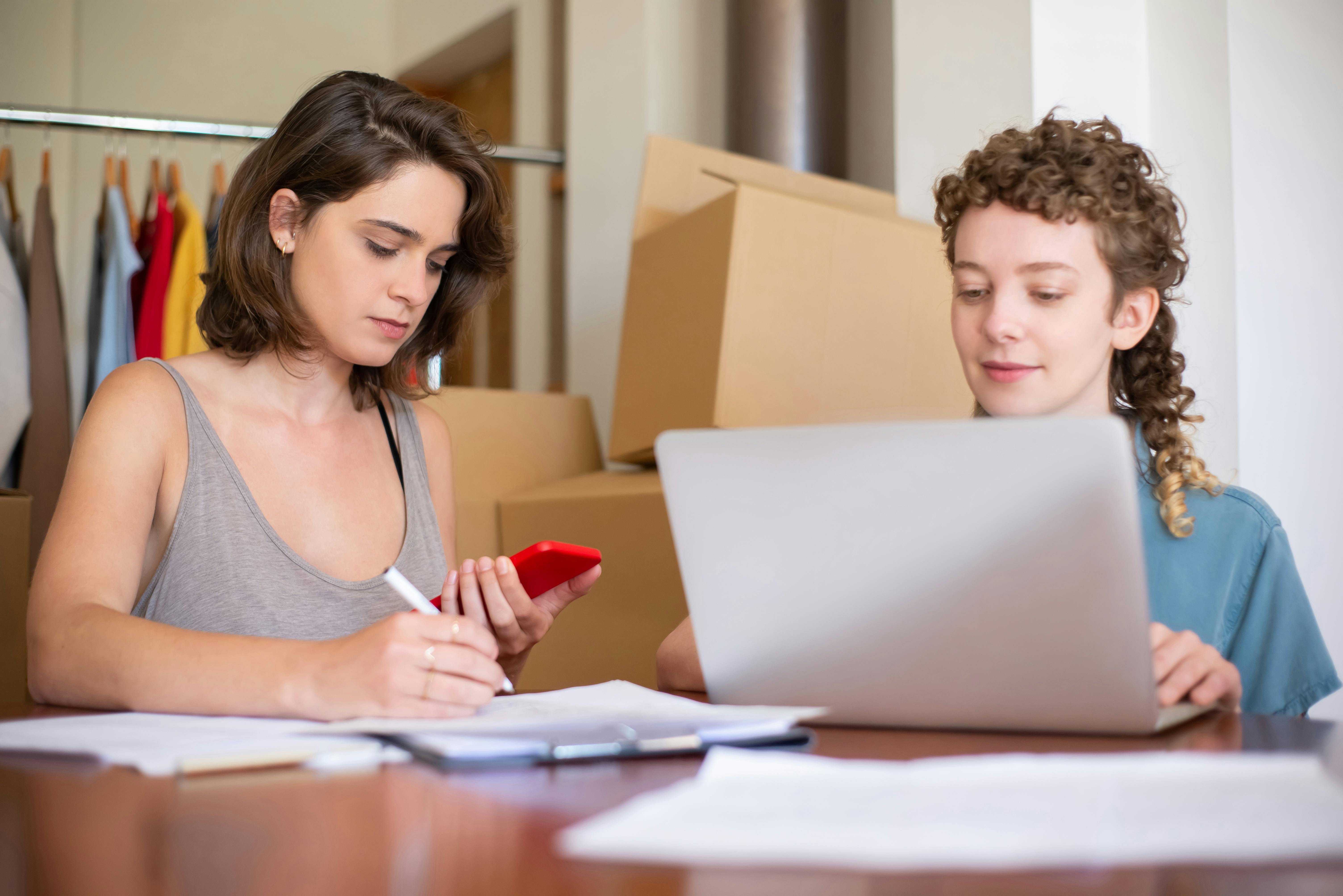 Surprising Ways Pets Can Boost Your Creativity at Work