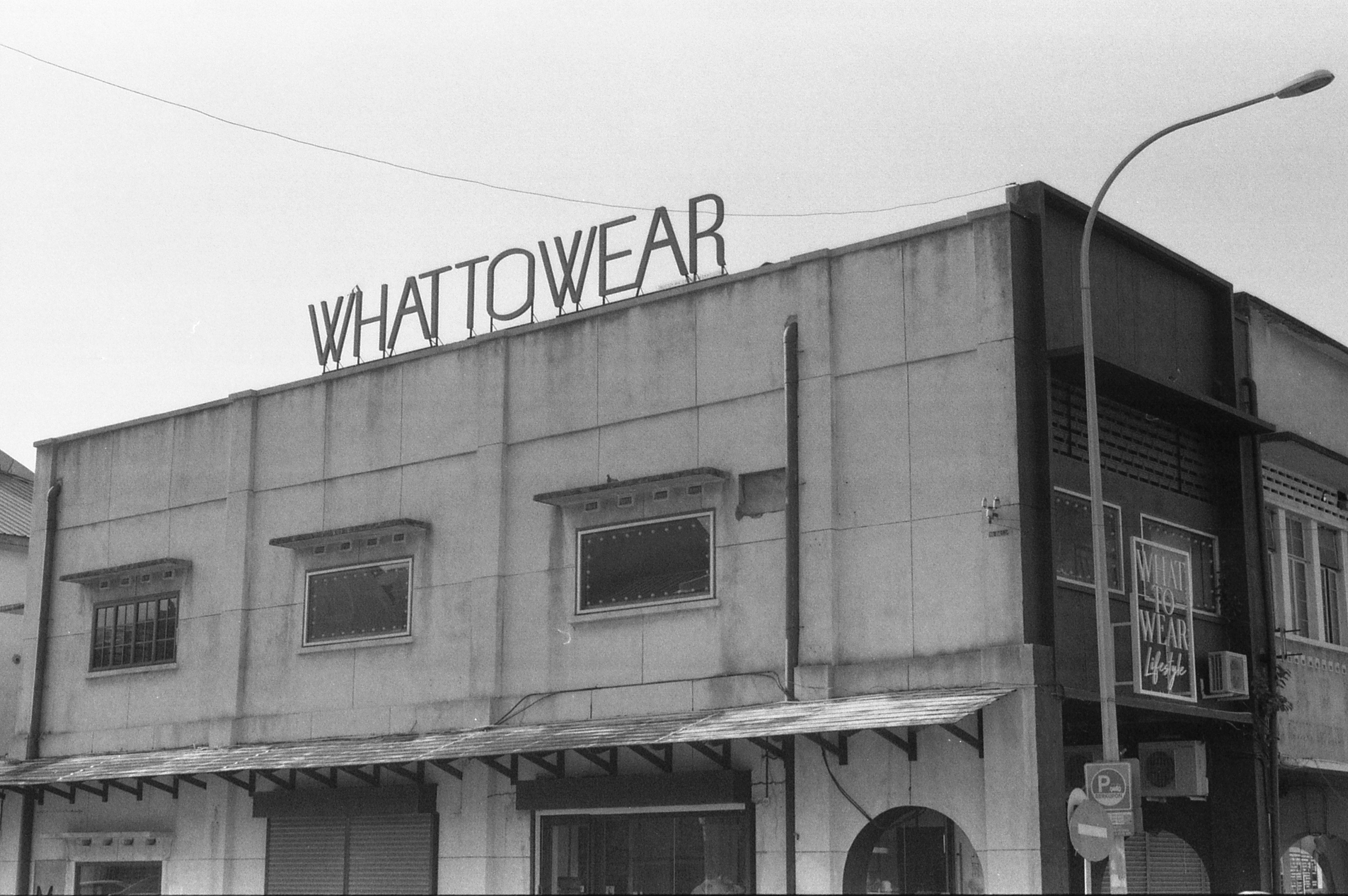 Gratis Immagine gratuita di architettura, bianco e nero, business Foto a disposizione