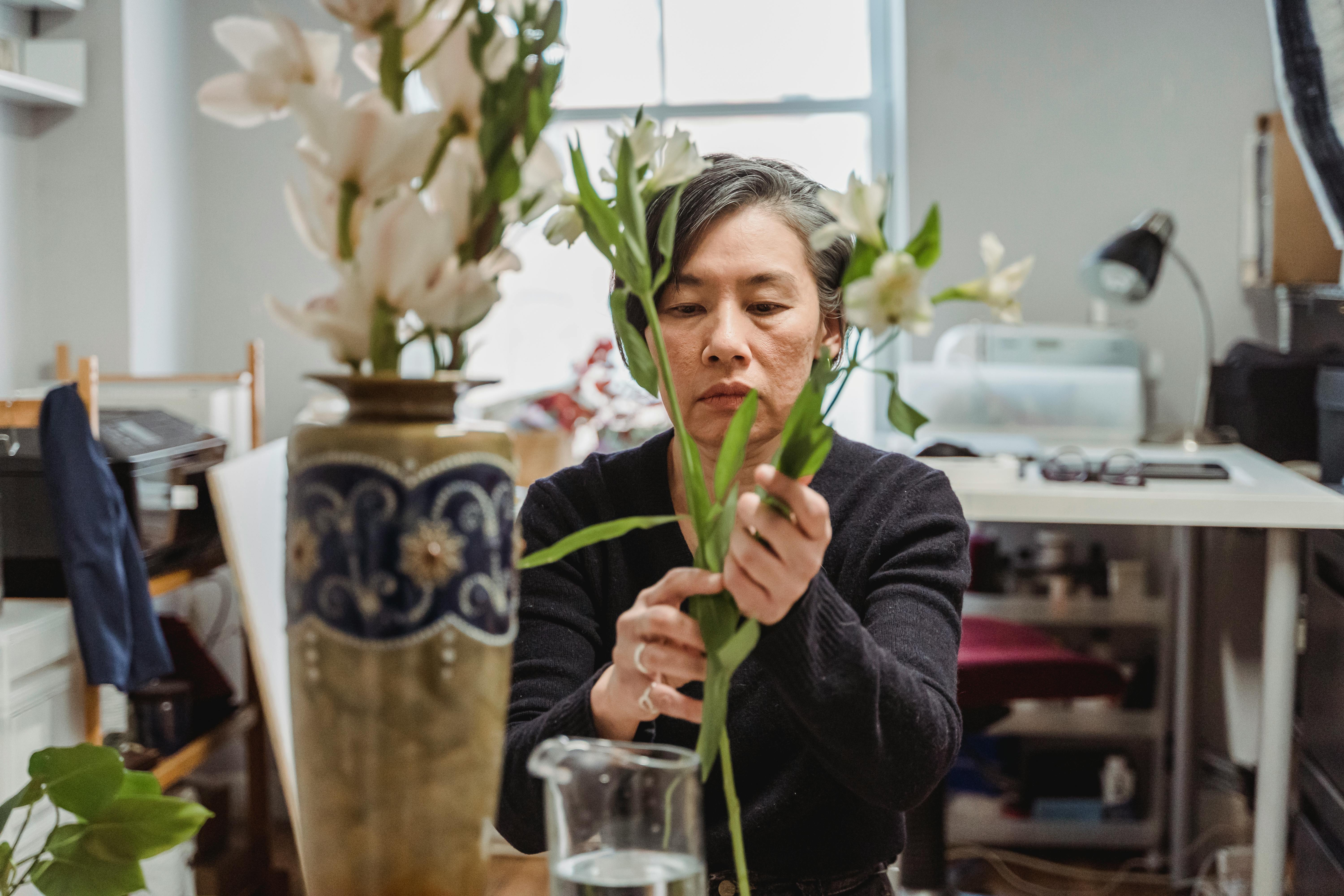 19 best floral arrangements and plants to gift this Mother’s Day - NBC News — Photo by Greta Hoffman on Pexels