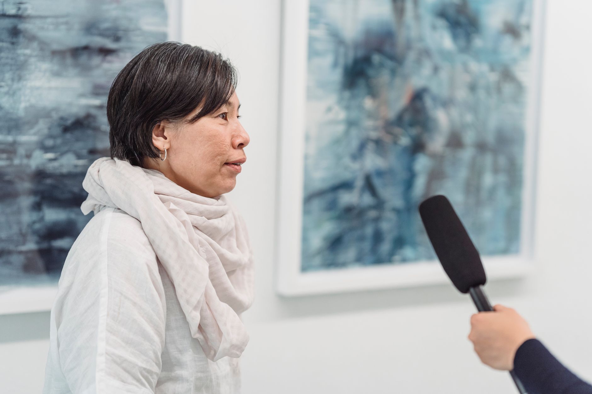 Curator Interviews: How Exclusive Previews Drive Museum Attendance and Art Sales