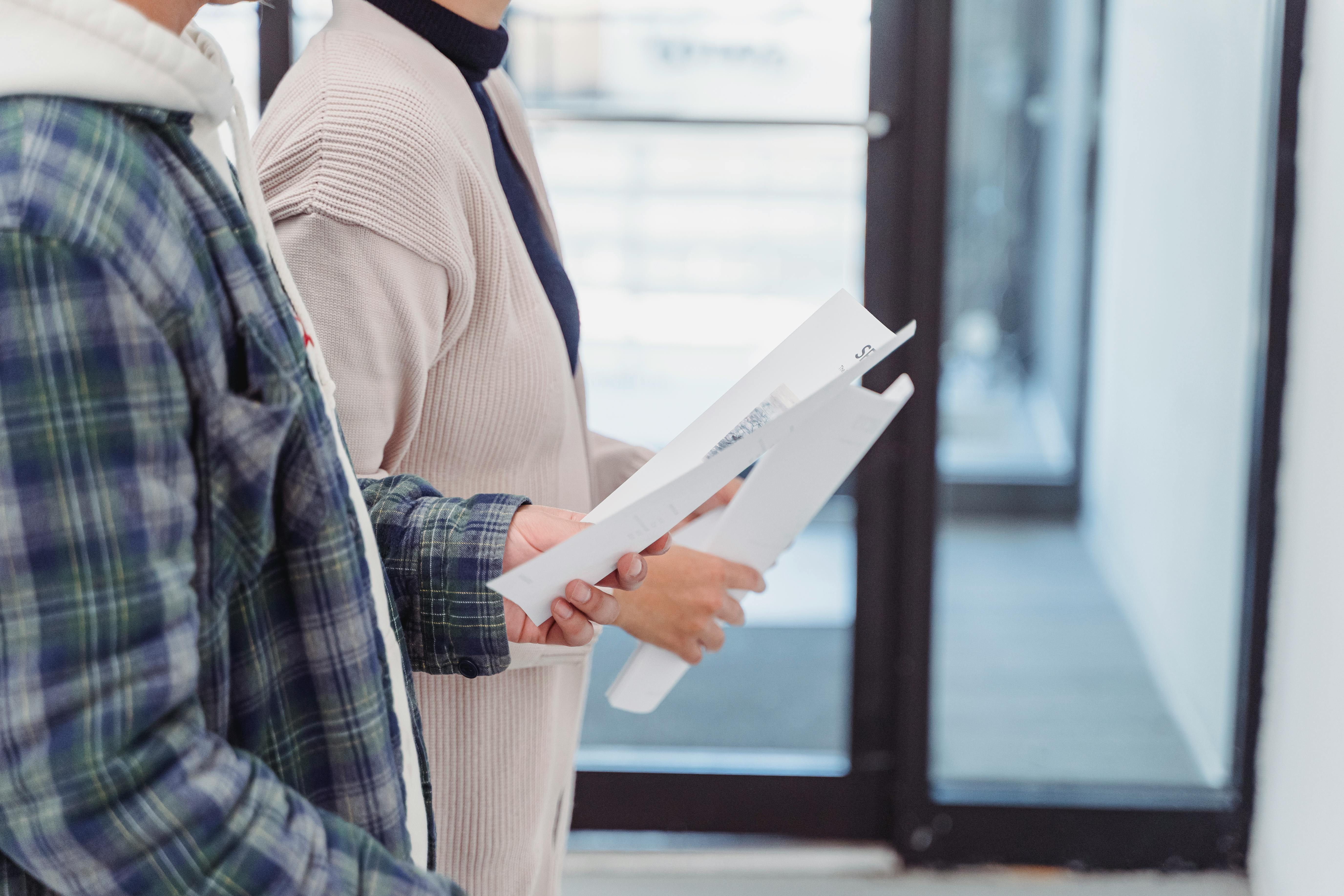 tenant screening — Photo by Greta Hoffman on Pexels