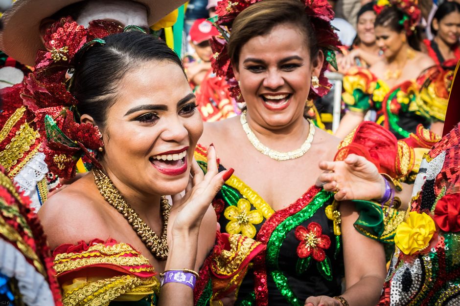 La comunidad colombiana de Bilbao celebra este sábado el Festival de las Flores en el Parque de Doña Casilda