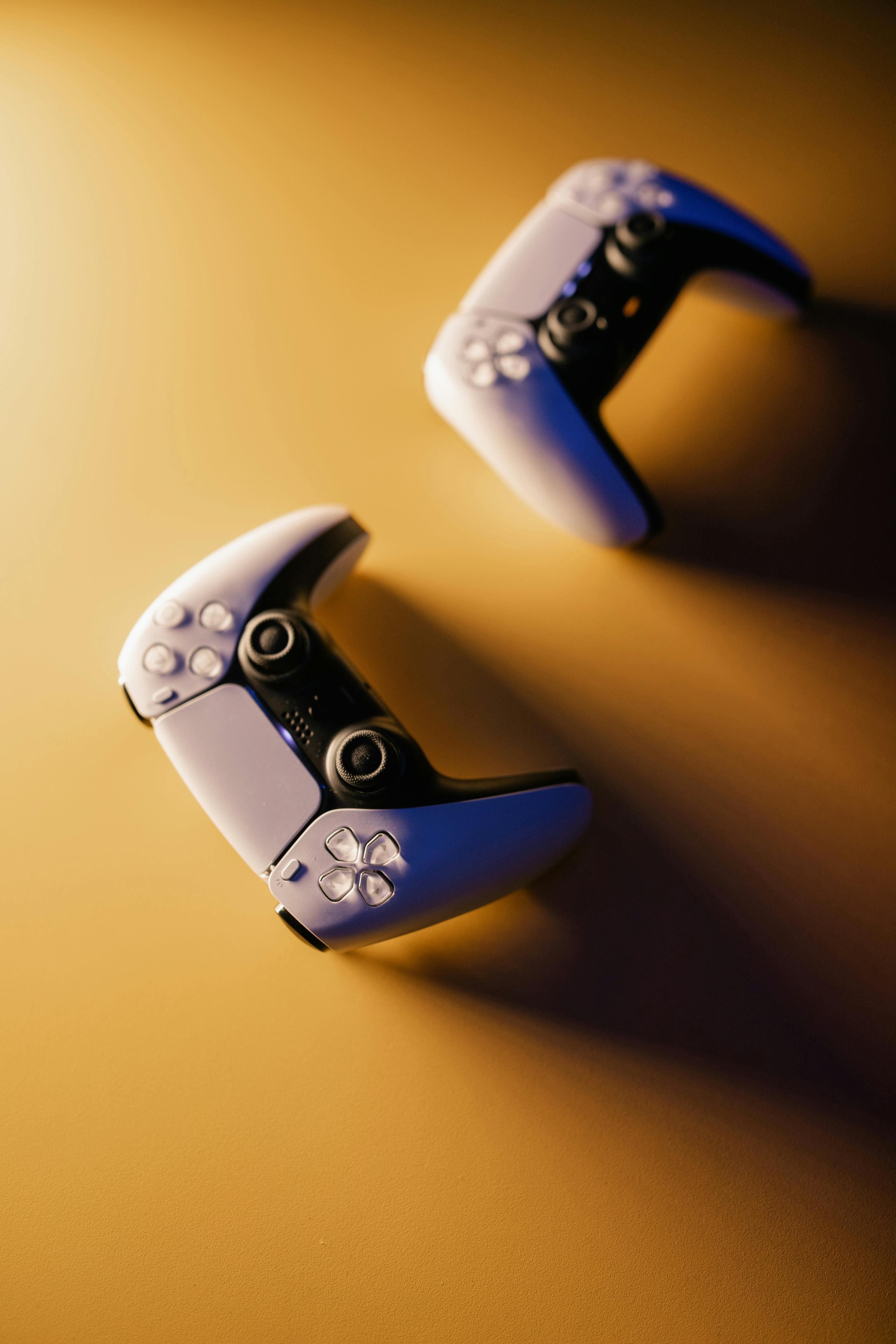 White Xbox 360 controller HD wallpaper | Wallpaper Flare