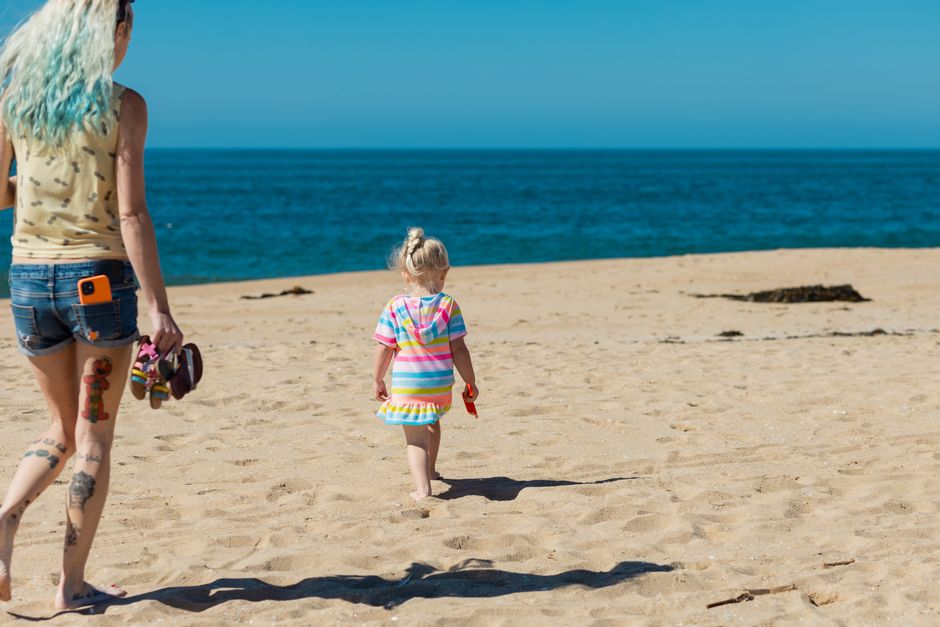 Beach vs Mountains: What Works Better for Toddlers