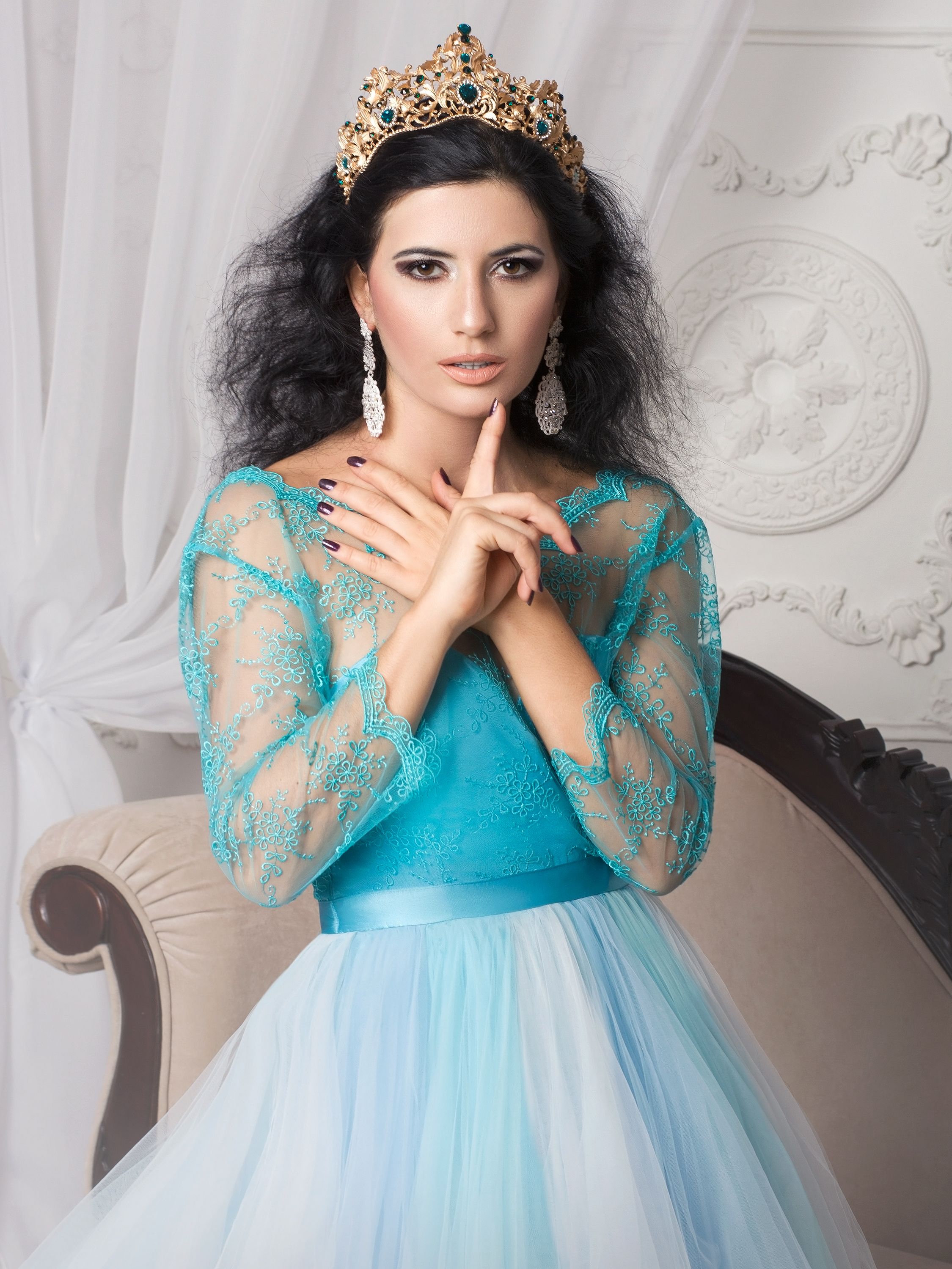 Woman in Blue Gown · Free Stock Photo