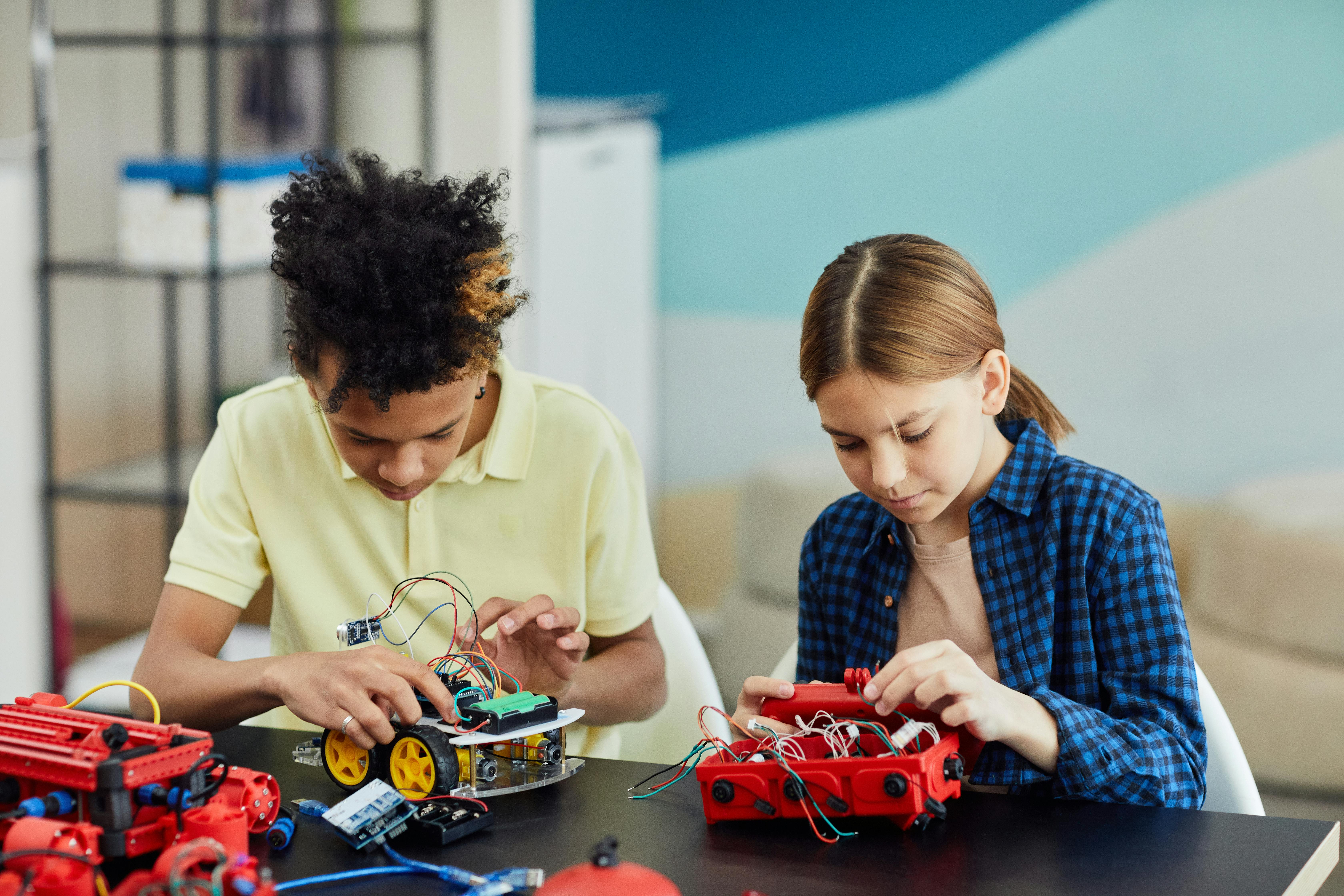 MakerAI Review 2026: Can You Really Build SaaS Without Coding? — Photo by Vanessa Loring on Pexels