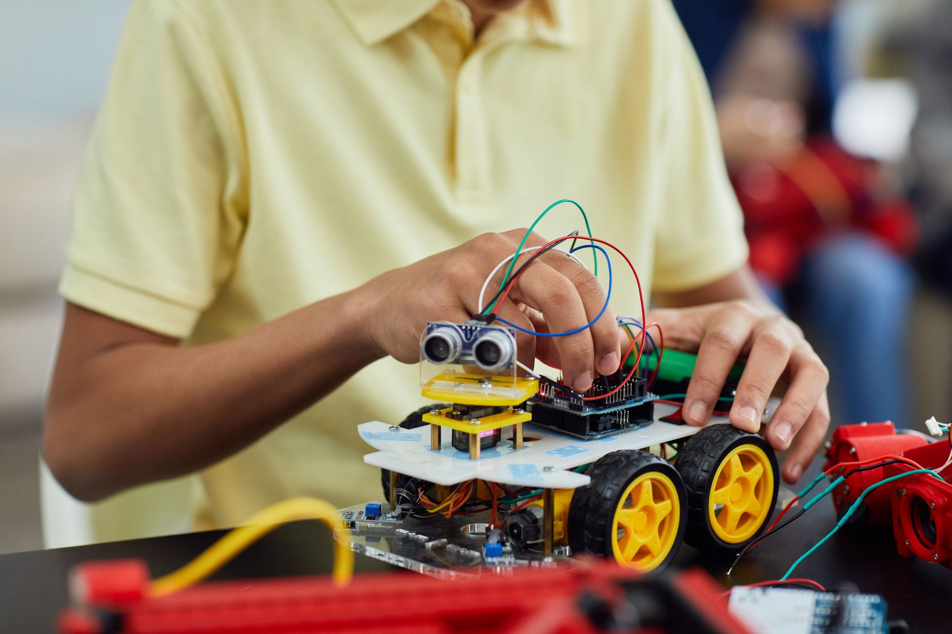 Electrónica y robótica — laboratorio maker