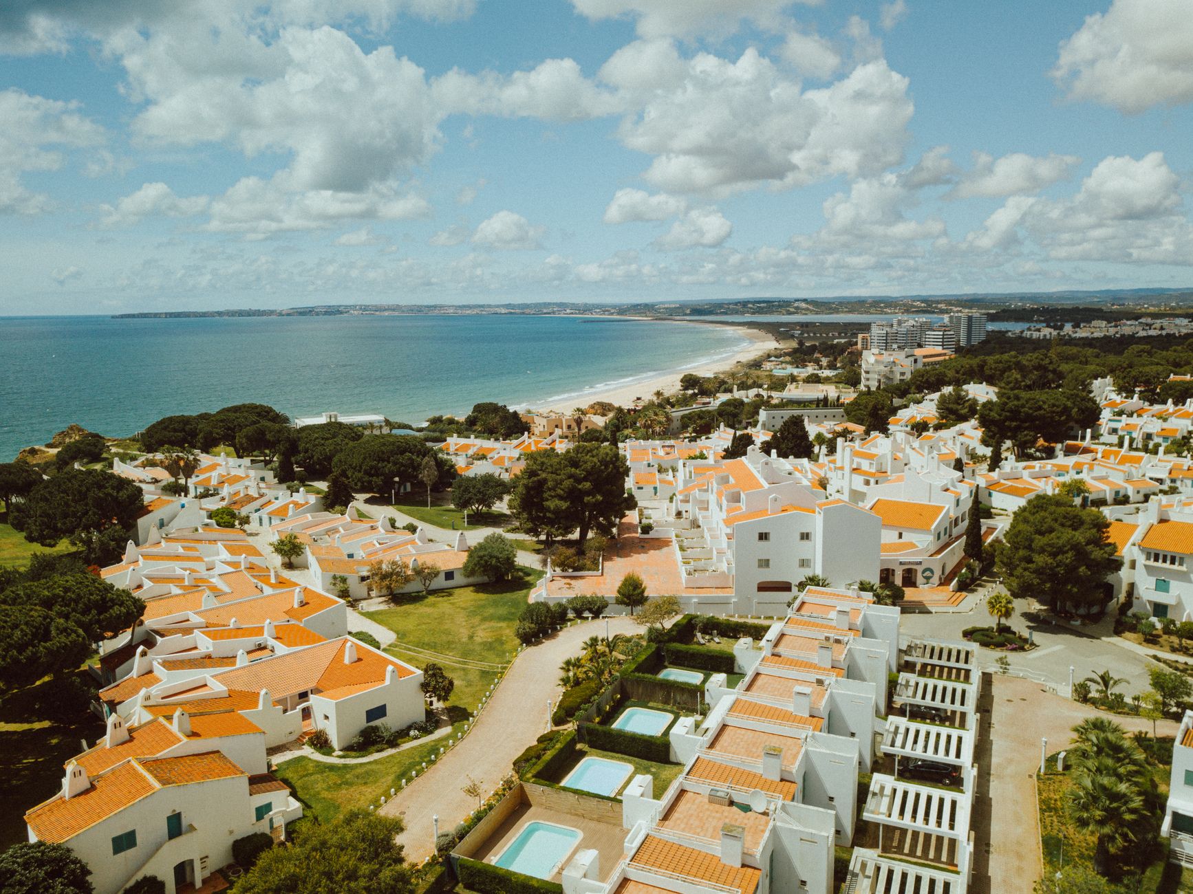Vilamoura Triunfa nos World Travel Awards 2026 com Três Distinções de Prestígio