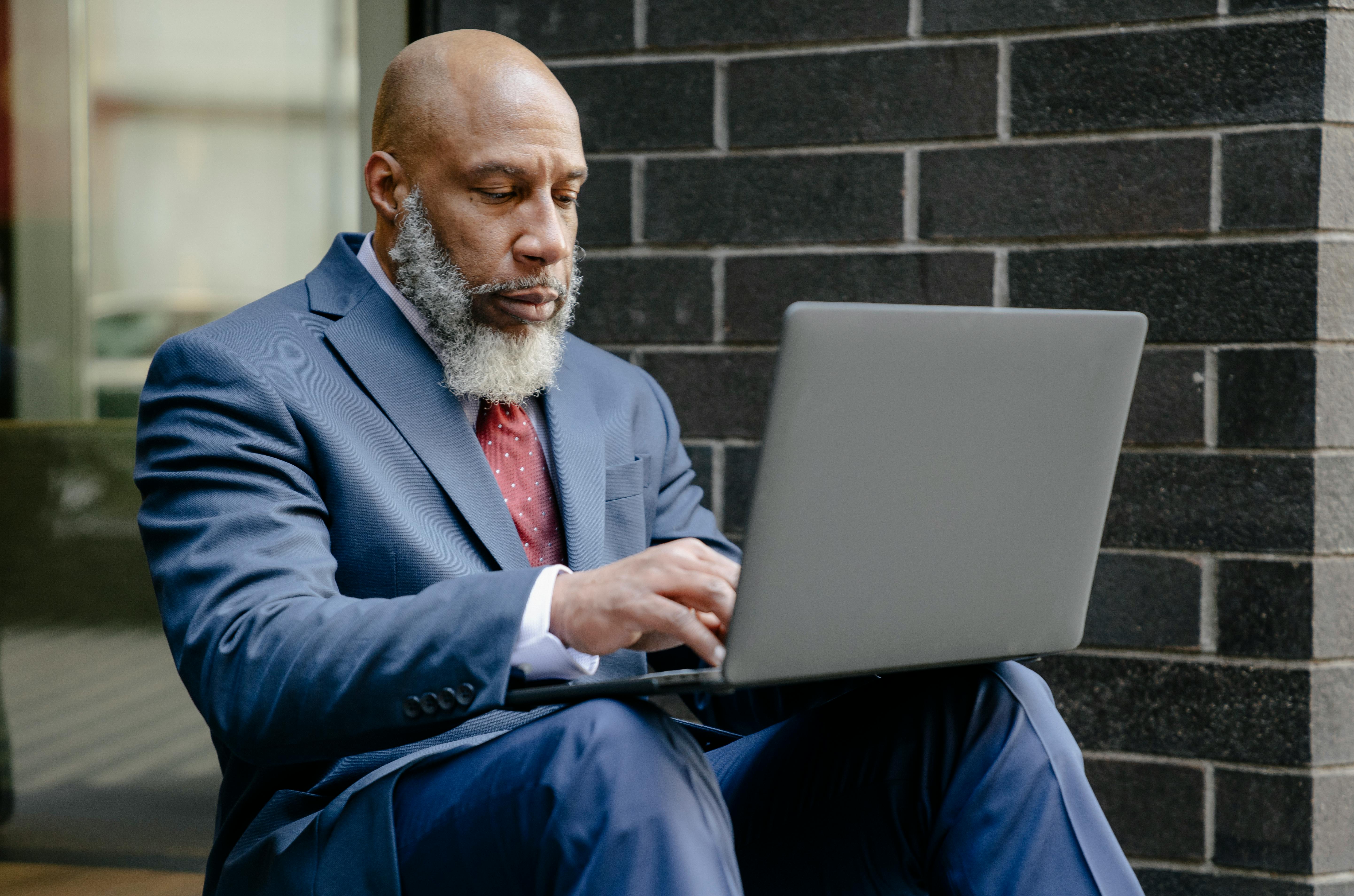 Dave Ramsey says: Your talent can be your side hustle — Photo by Barbara Olsen on Pexels