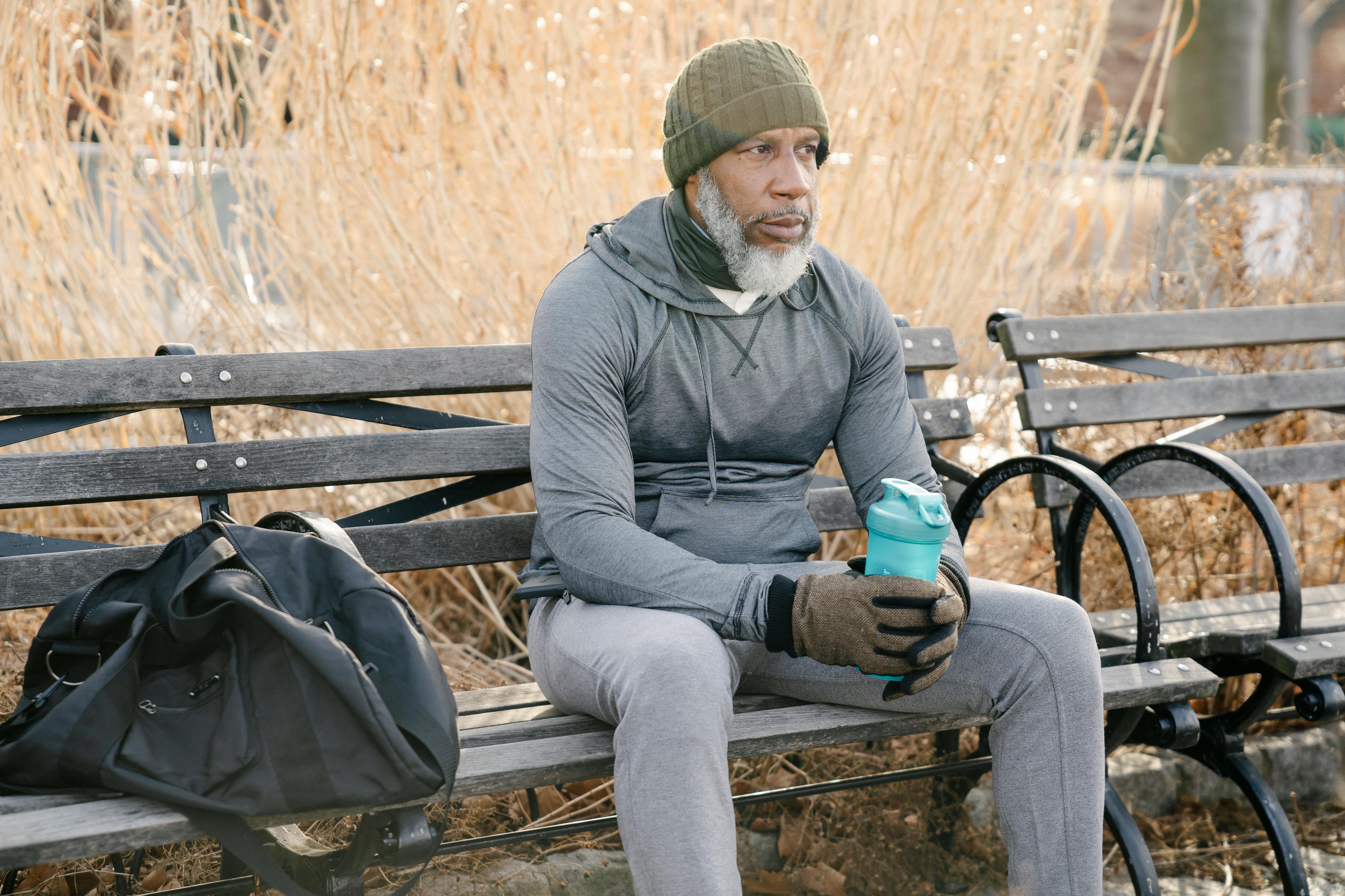 The ultimate outdoor workout: all you need is a park bench — Photo by Barbara Olsen on Pexels