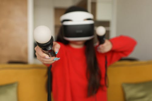 Foto d'estoc gratuïta de a casa, casc de realitat virtual, controlador