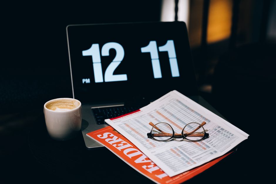 morning work setup everyday scene lifestyle photo 2